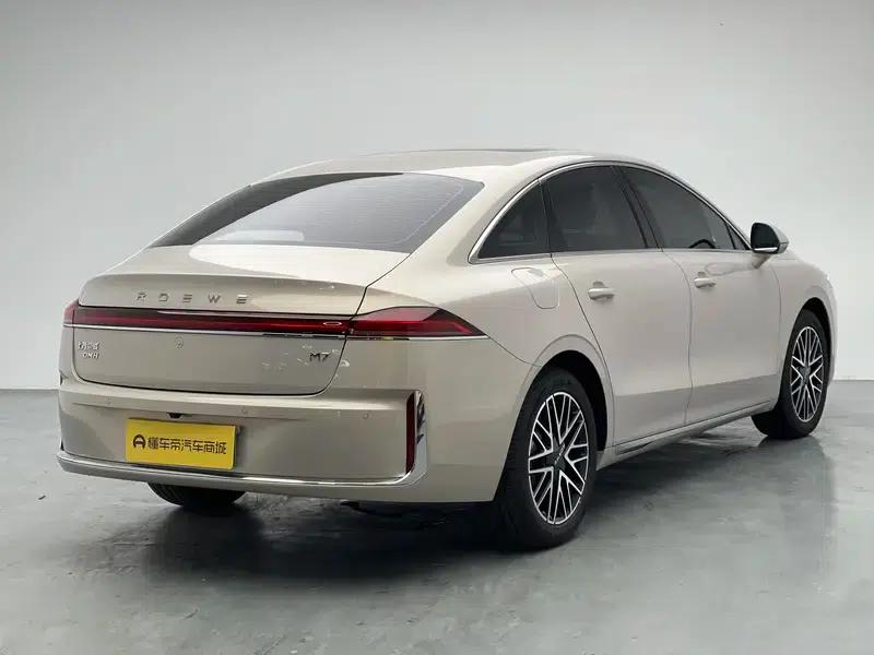 Roewe M7 DMH 2025 160km Enjoy Edition — миниатюра 7