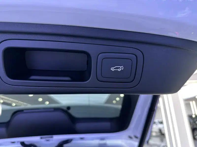 Roewe D5X DMH 2024 135 Flagship Edition — миниатюра 12