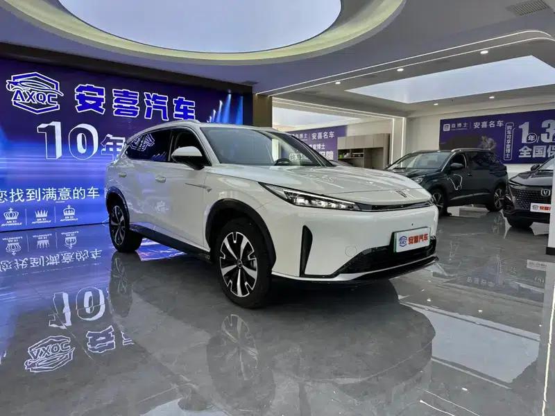 Roewe D5X DMH 2024 135 Flagship Edition — миниатюра 3