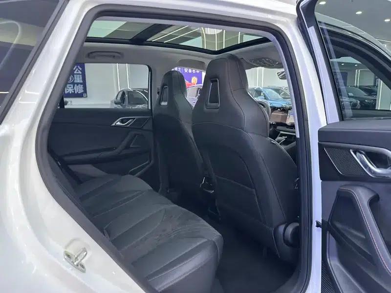 Roewe D5X DMH 2024 135 Flagship Edition — миниатюра 23