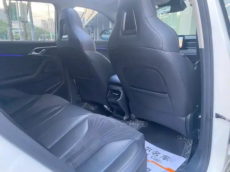 Roewe D5X DMH 2024 Model 135 Tech Edition — миниатюра 16