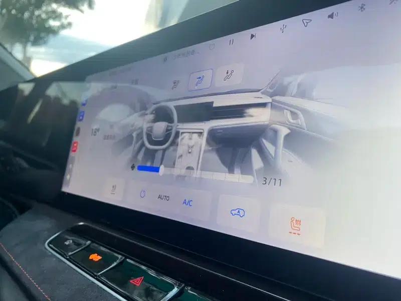 Roewe D5X DMH 2024 Model 135 Tech Edition — миниатюра 8