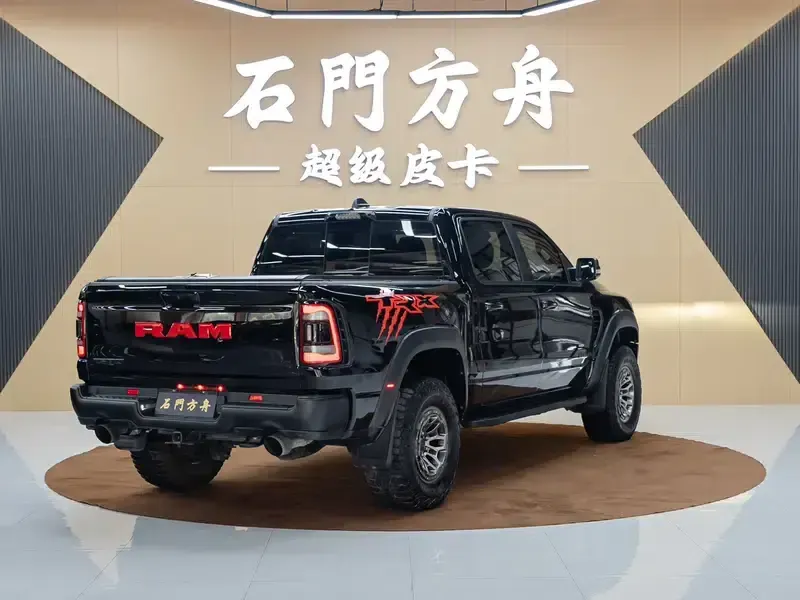 RAM Trucks 2022 6.2T Automatic 4WD 5-Seater Parallel Import — миниатюра 5