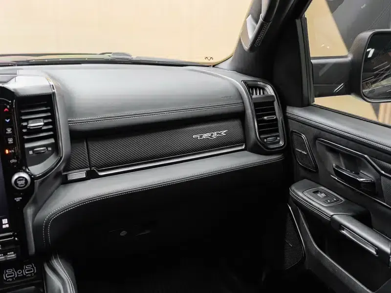 RAM Trucks 2022 6.2T Automatic 4WD 5-Seater Parallel Import — миниатюра 6