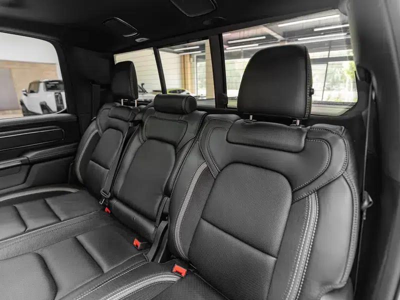 RAM Trucks 2022 6.2T Automatic 4WD 5-Seater Parallel Import — миниатюра 12