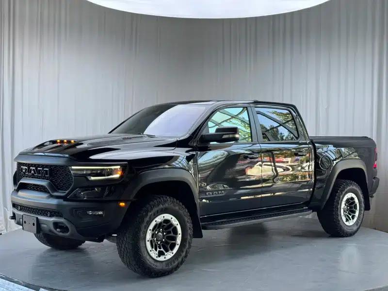 RAM Trucks 2023 6.2T Automatic 4WD 4-Seater Parallel Import — миниатюра 1