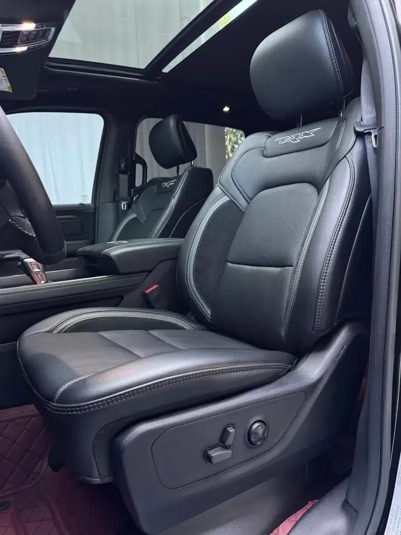RAM Trucks 2023 6.2T Automatic 4WD 4-Seater Parallel Import — миниатюра 15