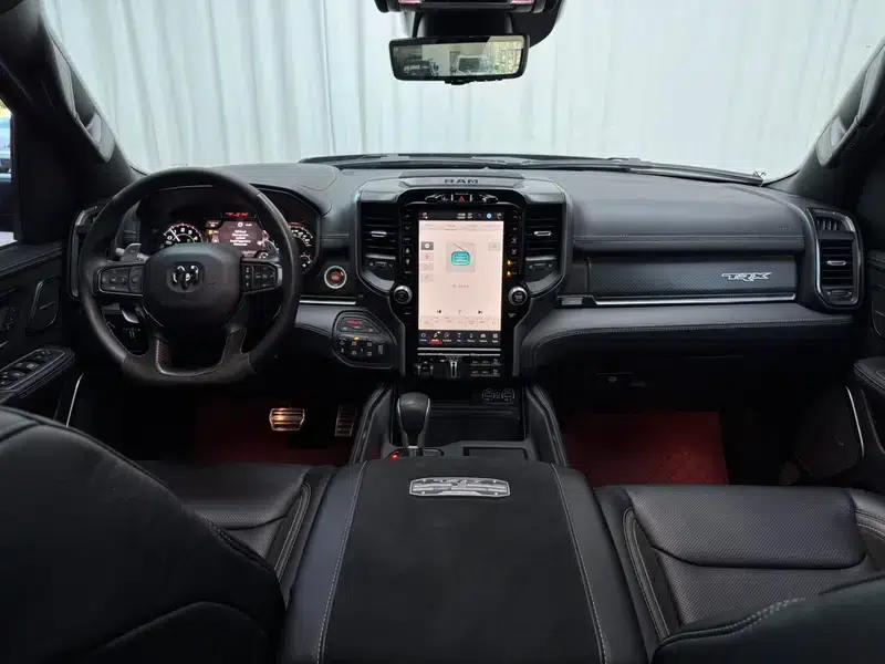 RAM Trucks 2023 6.2T Automatic 4WD 4-Seater Parallel Import — миниатюра 10