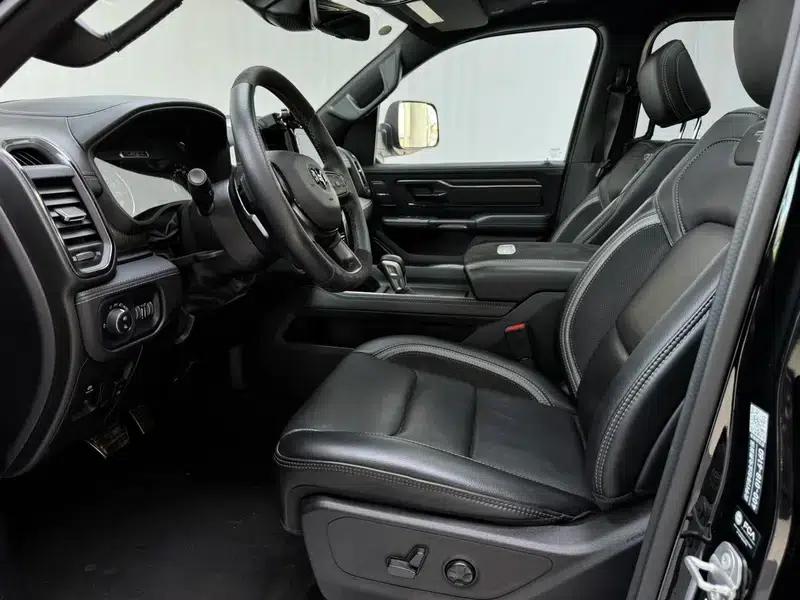 RAM Trucks 2023 6.2T Automatic 4WD 5-Seater Parallel Import — миниатюра 14