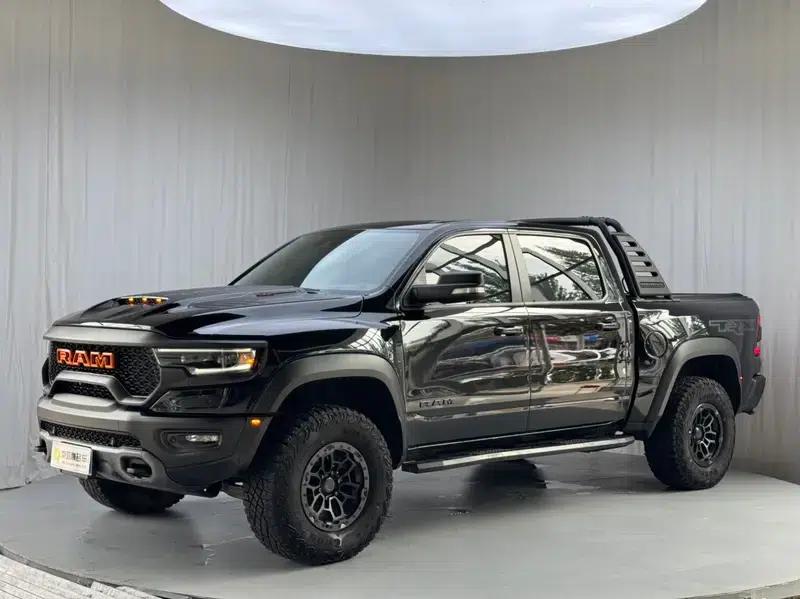 RAM Trucks 2023 6.2T Automatic 4WD 4-Seater Parallel Import — миниатюра 1