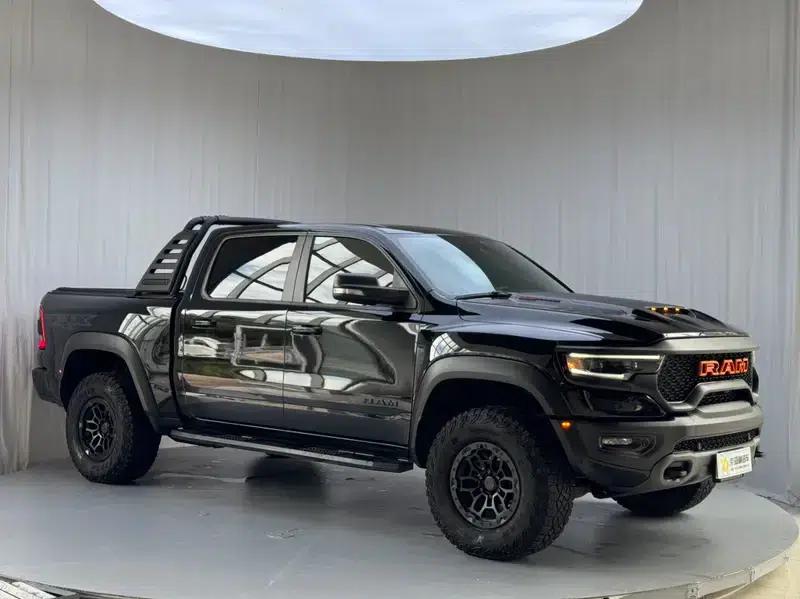 RAM Trucks 2023 6.2T Automatic 4WD 4-Seater Parallel Import — миниатюра 3
