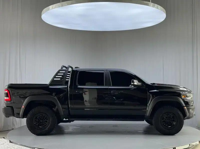 RAM Trucks 2023 6.2T Automatic 4WD 4-Seater Parallel Import — миниатюра 7