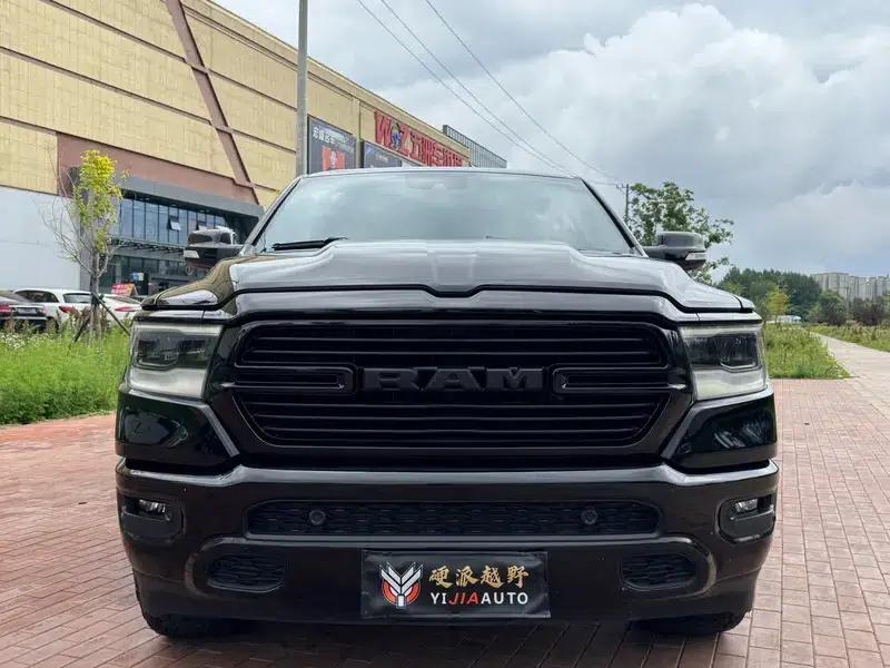RAM Trucks 2022 5.7L Automatic 4WD 5-Seater Parallel Import — миниатюра 2
