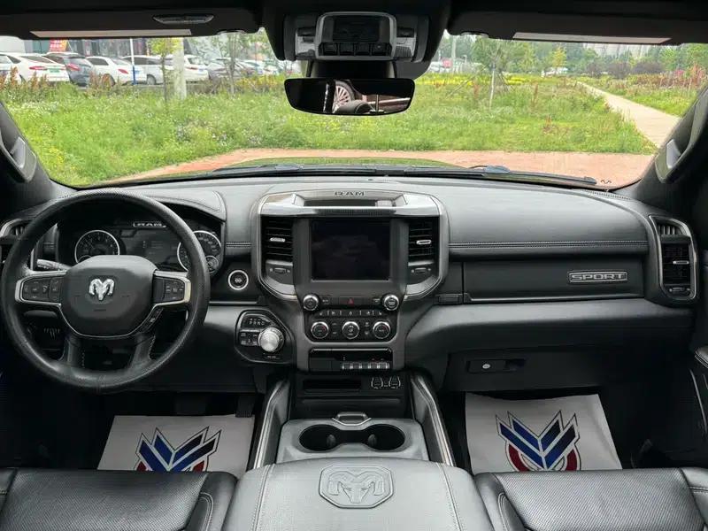 RAM Trucks 2022 5.7L Automatic 4WD 5-Seater Parallel Import — миниатюра 7