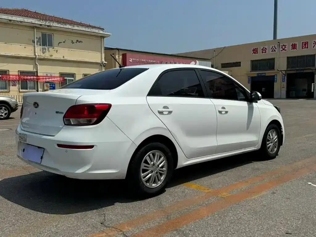 Kia K2 2017 1.4L Automatic Smart Edition Value — миниатюра 5