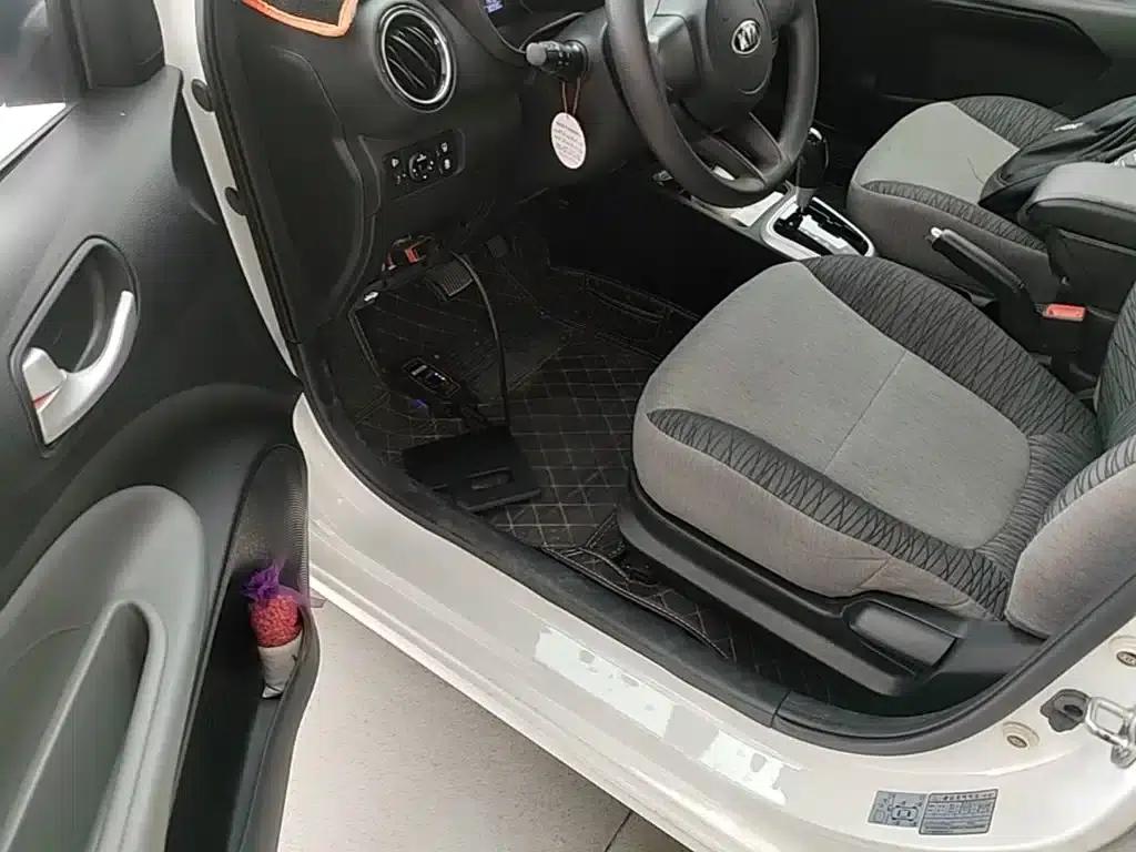 2020 Kia K2 1.4L Automatic Comfort Sunroof Edition — миниатюра 16