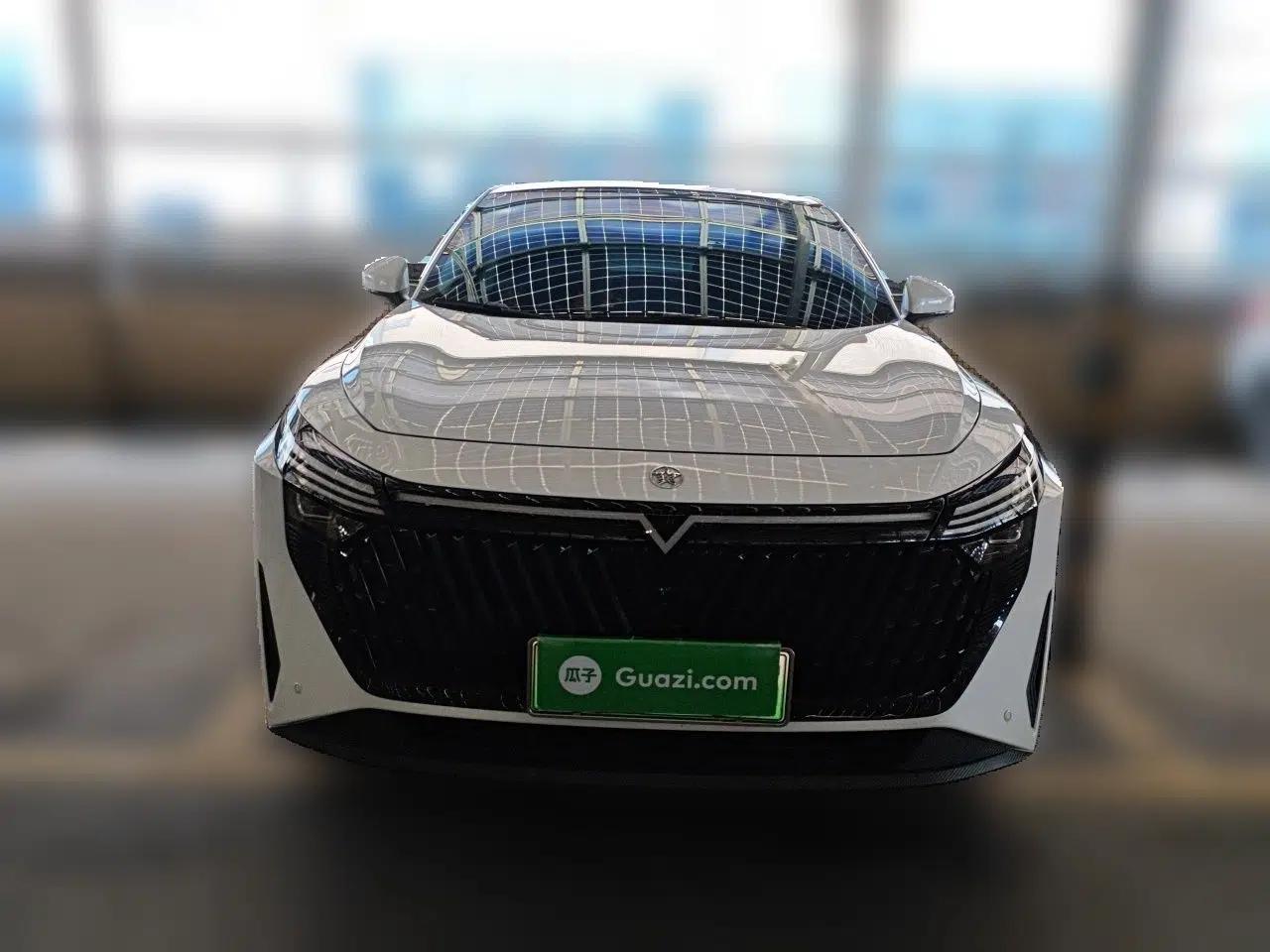 Venucia V DD-i 2023 110 km iE Version — миниатюра 2