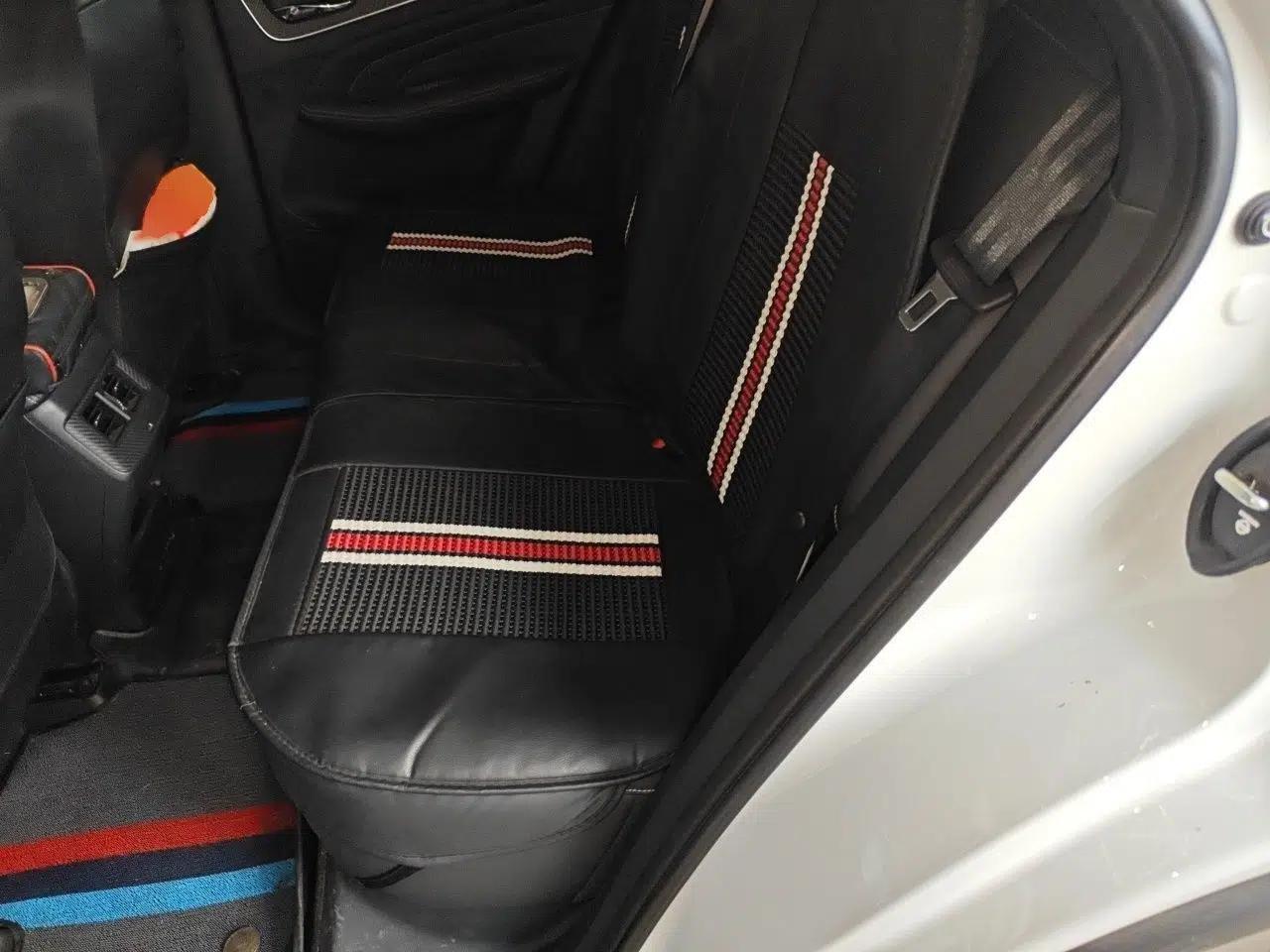 Venucia V DD-i 2023 110 km iE Version — миниатюра 20