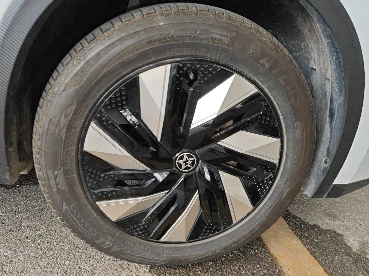 Venucia V DD-i 2023 110 km iE Version — миниатюра 8