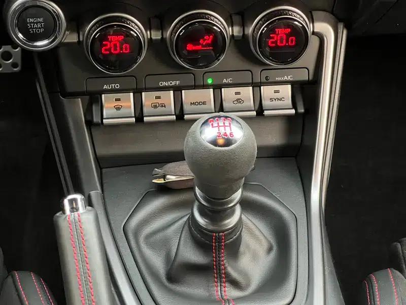 2022 Subaru BRZ 2.4L Manual — миниатюра 16