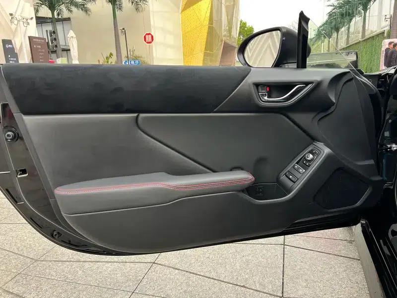 2022 Subaru BRZ 2.4L Manual — миниатюра 10