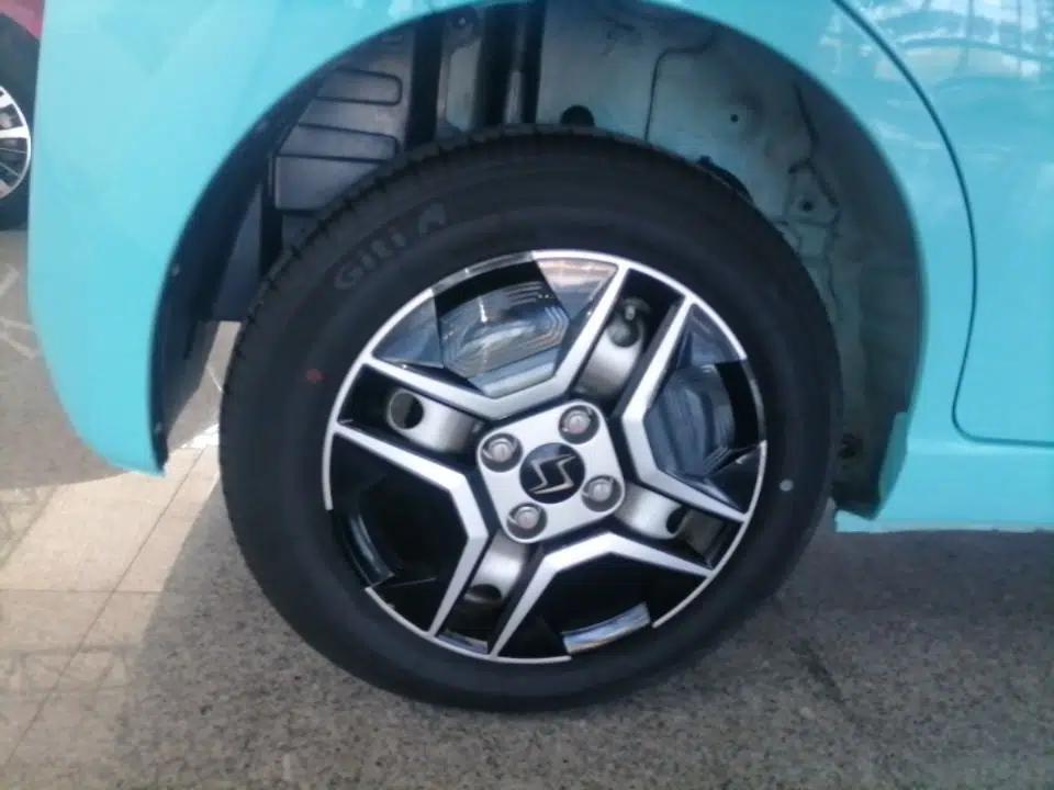 SOL E10X 2021 302 km Range Fashion Edition 31.4 kWh — миниатюра 11