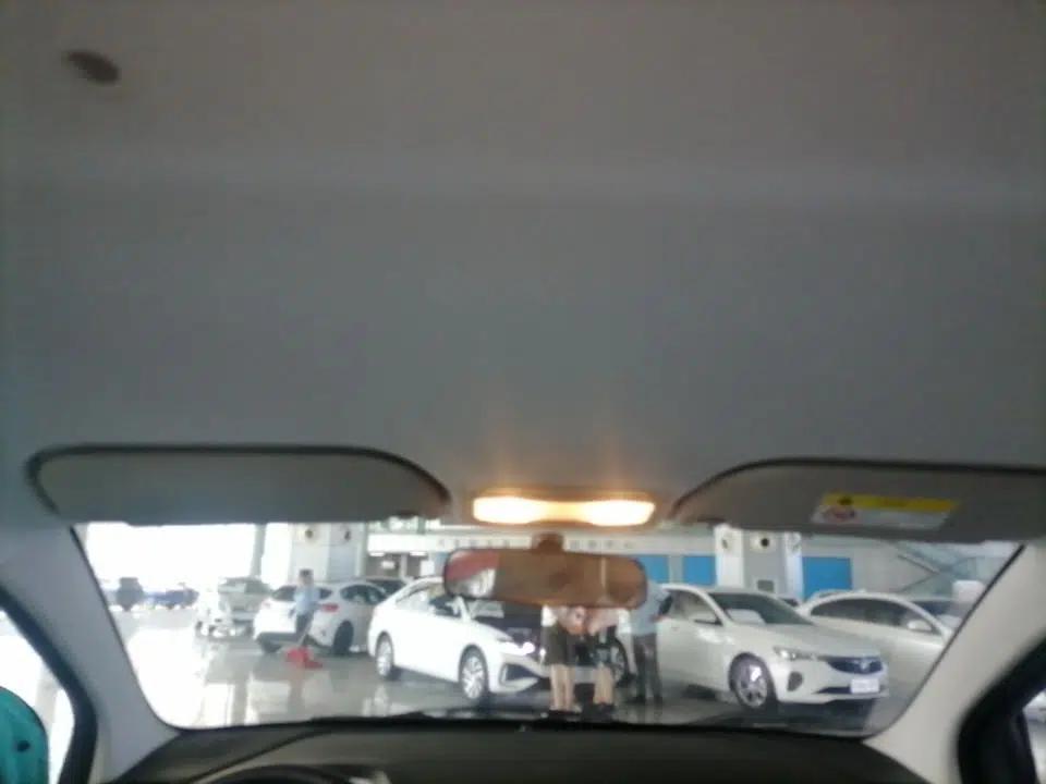 SOL E10X 2021 302 km Range Fashion Edition 31.4 kWh — миниатюра 21