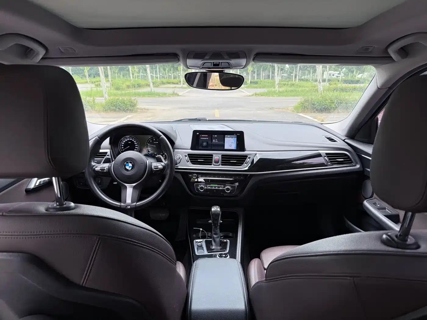 2019 BMW 1 Series 120i Leading M Sport Package — миниатюра 11