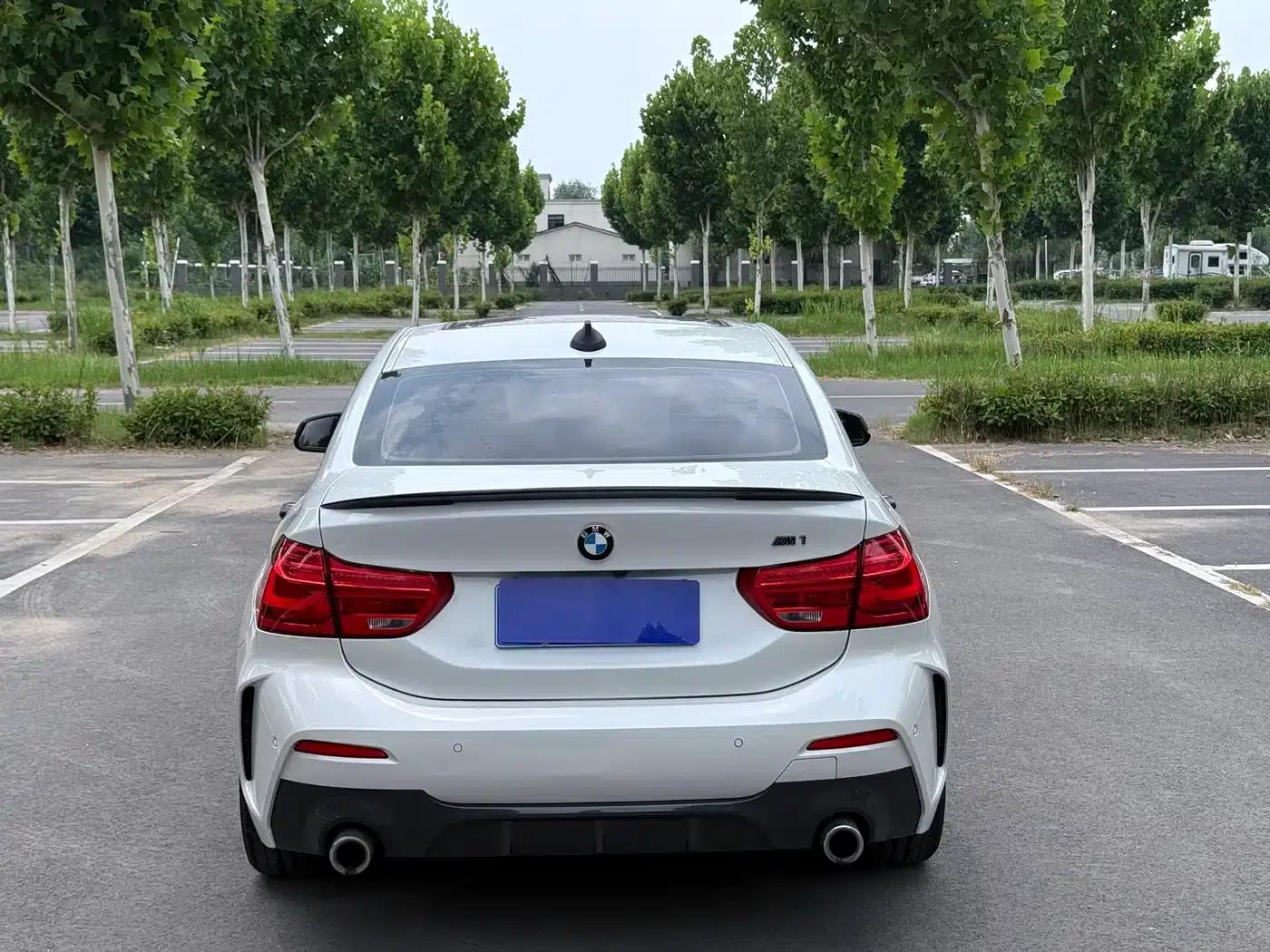 2019 BMW 1 Series 120i Leading M Sport Package — миниатюра 6