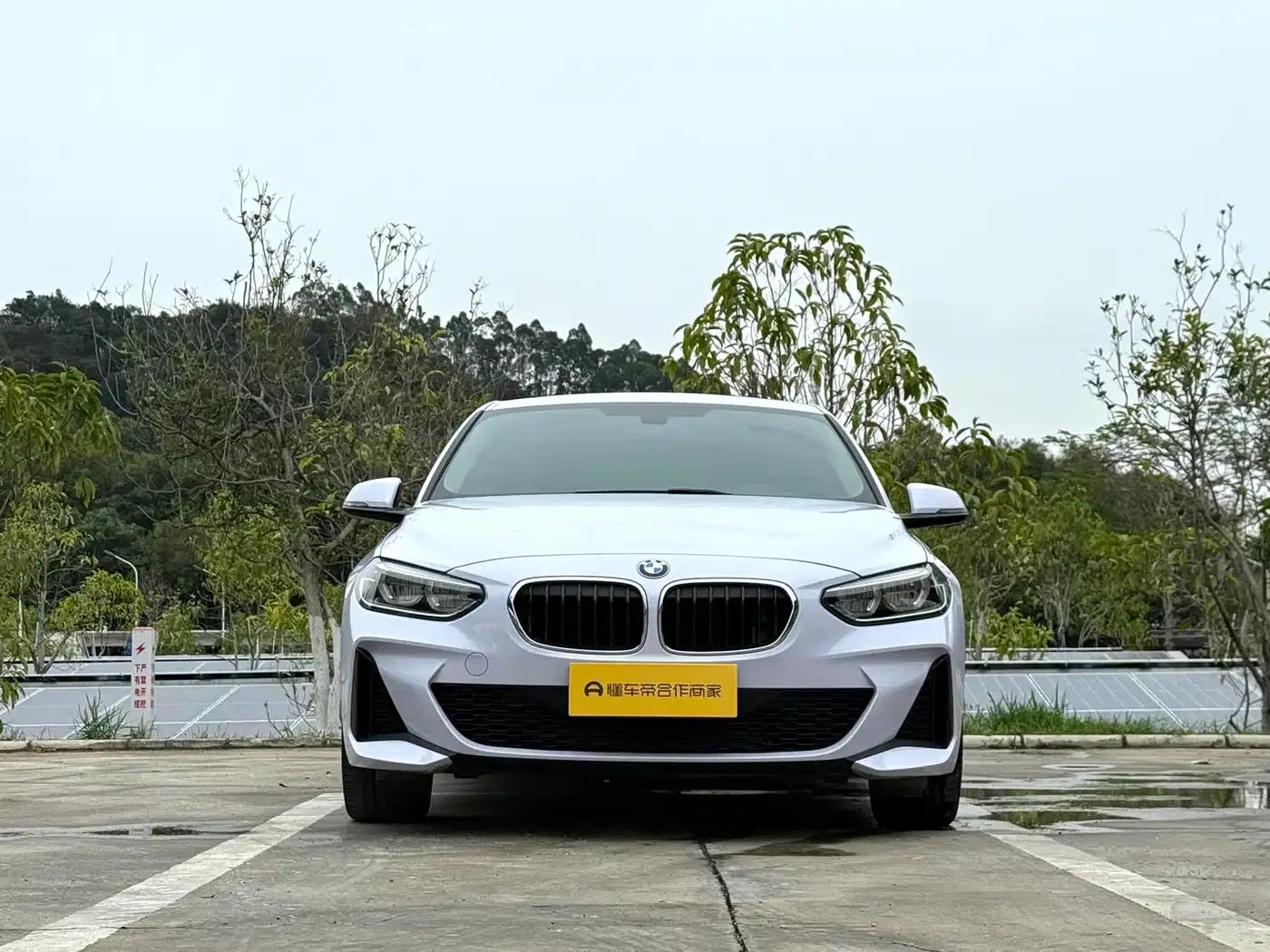 2020 BMW 1 Series 120i M Sport Package — миниатюра 2