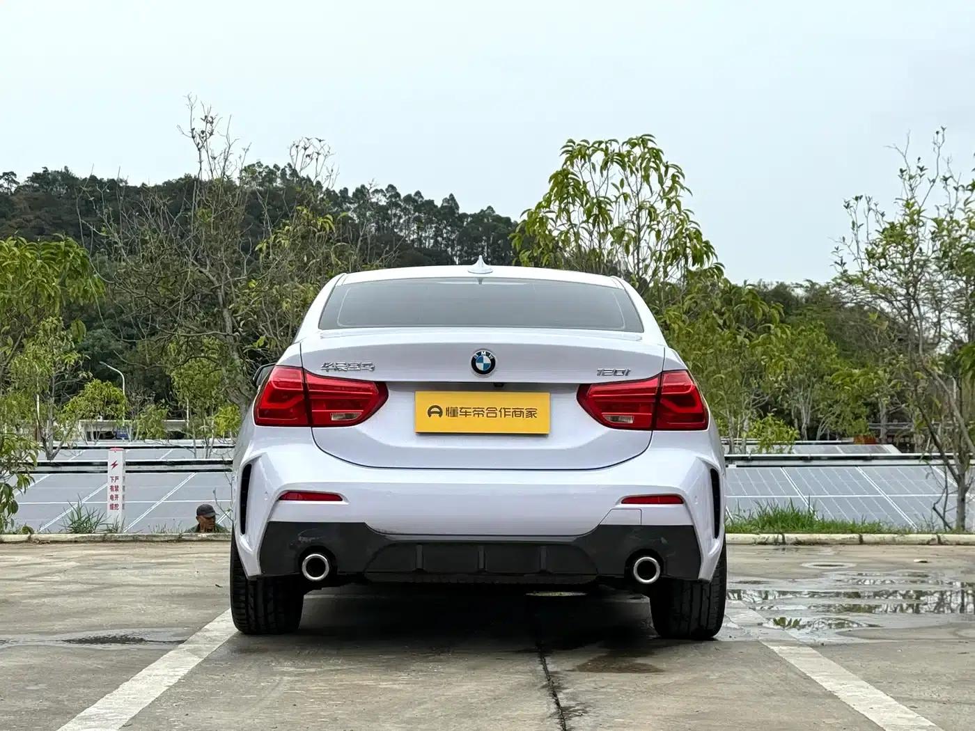2020 BMW 1 Series 120i M Sport Package — миниатюра 6