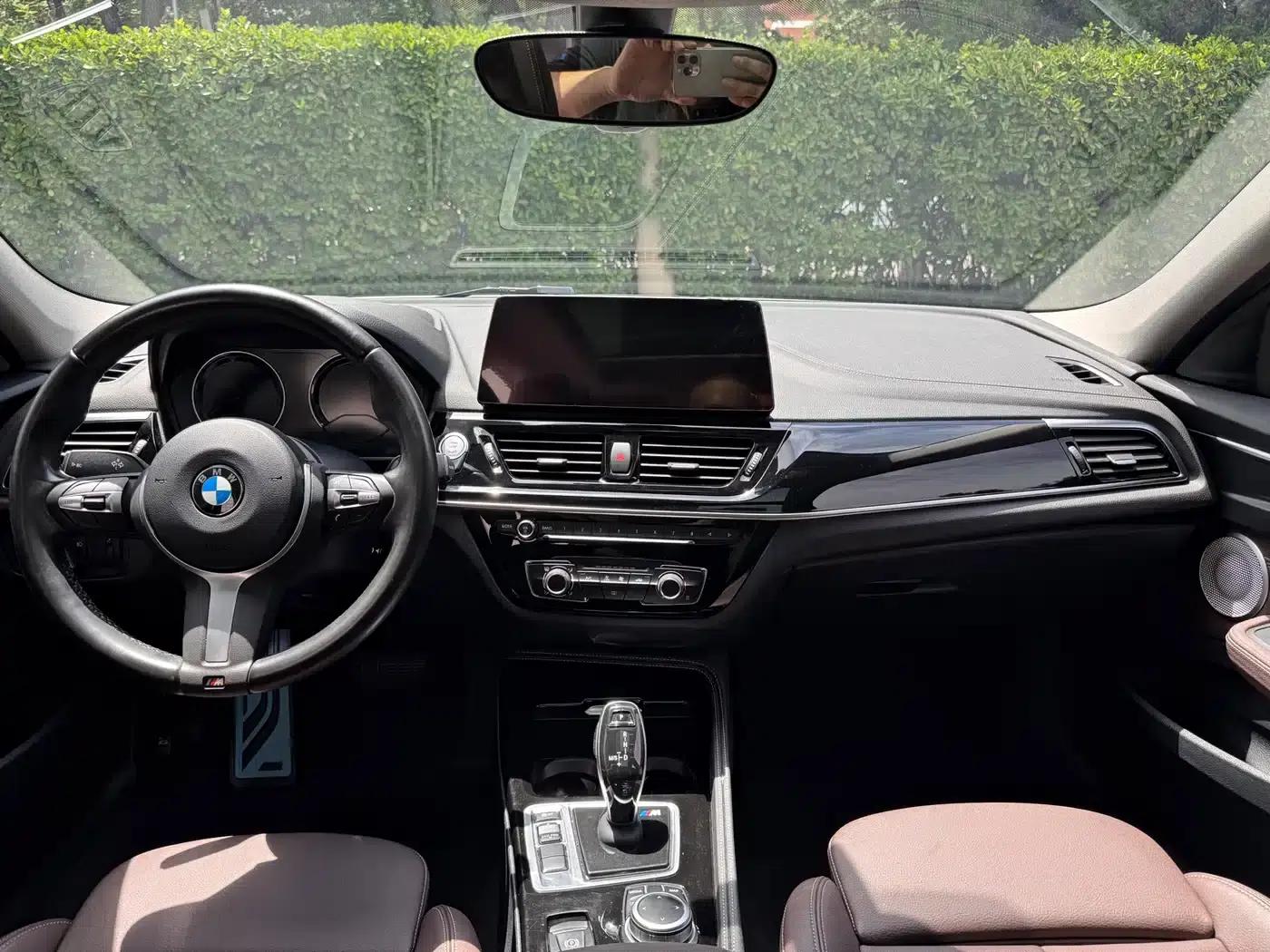 2022 BMW 1 Series 120i M Sport Shadow Edition — миниатюра 13