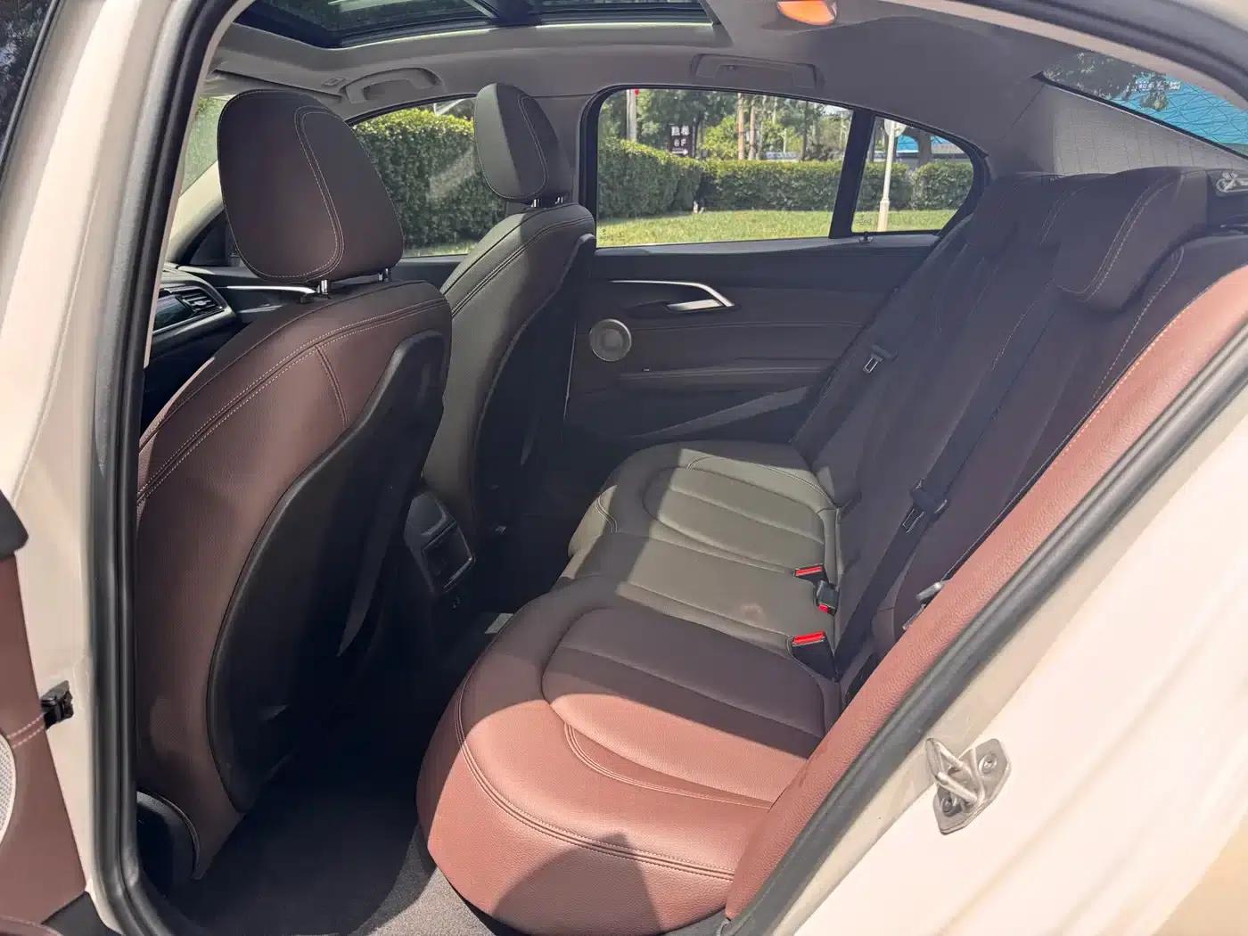 2022 BMW 1 Series 120i M Sport Shadow Edition — миниатюра 16