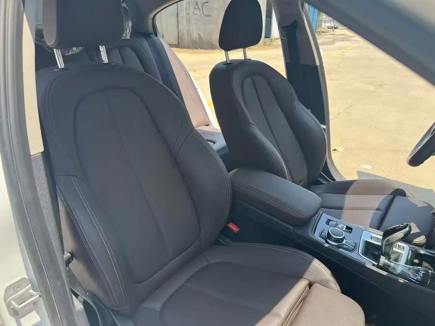 BMW 1 Series 2023 120i M Sport Shadow Edition — миниатюра 9