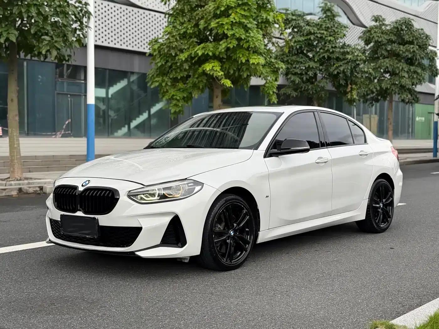 BMW 1 Series 2021 125i M Sport Shadow Edition — миниатюра 1