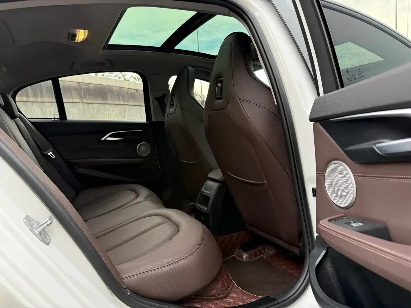 BMW 1 Series 2021 125i M Sport Shadow Edition — миниатюра 16