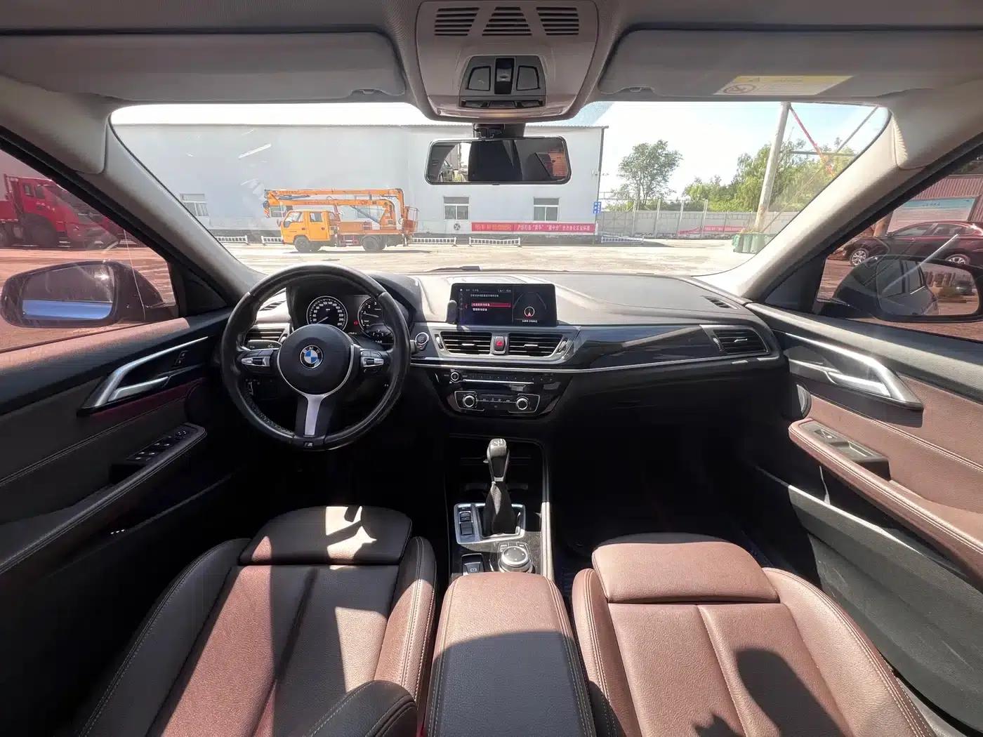 2019 BMW 1 Series 118i M Sport Package — миниатюра 12