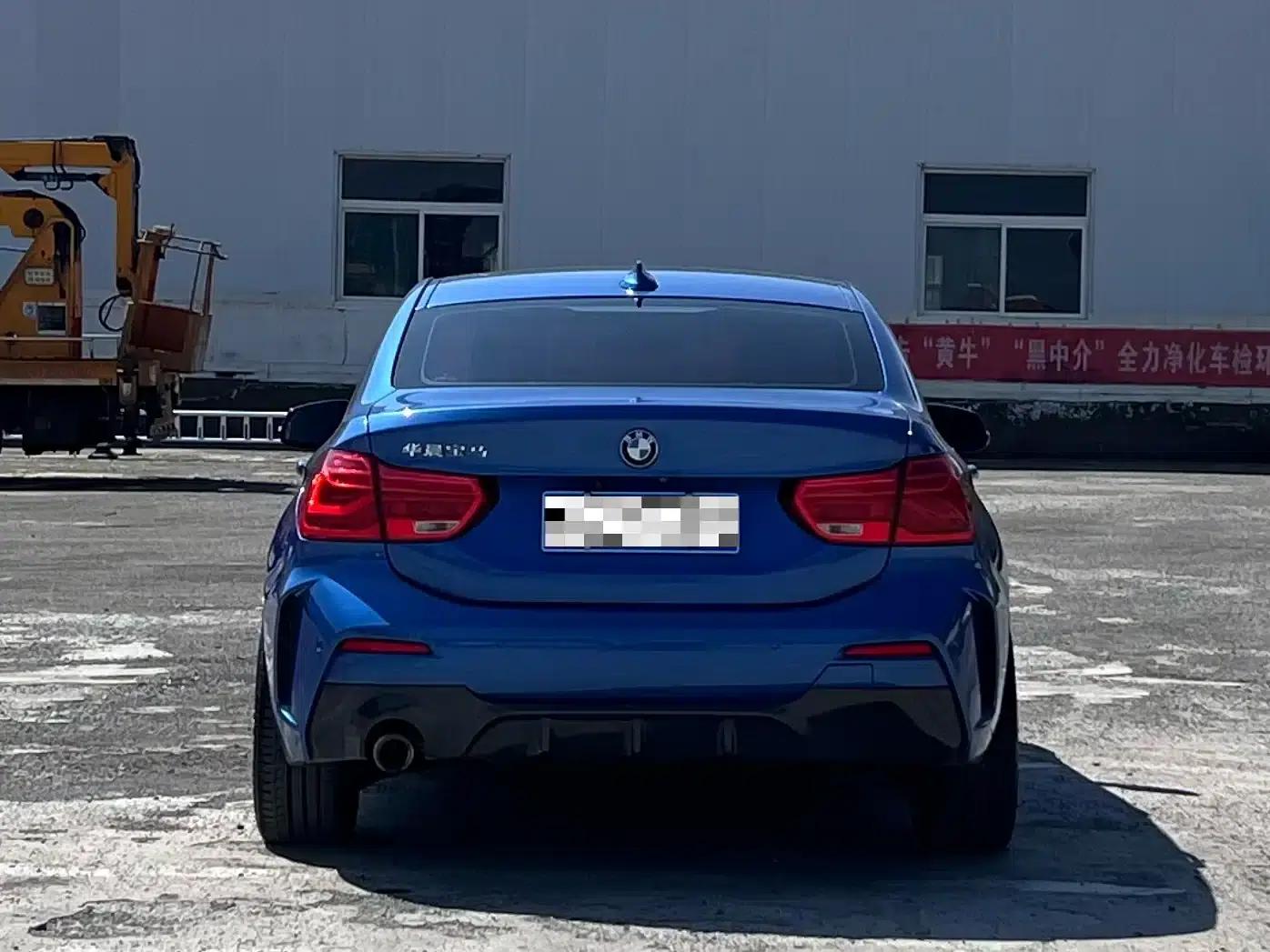 2019 BMW 1 Series 118i M Sport Package — миниатюра 4
