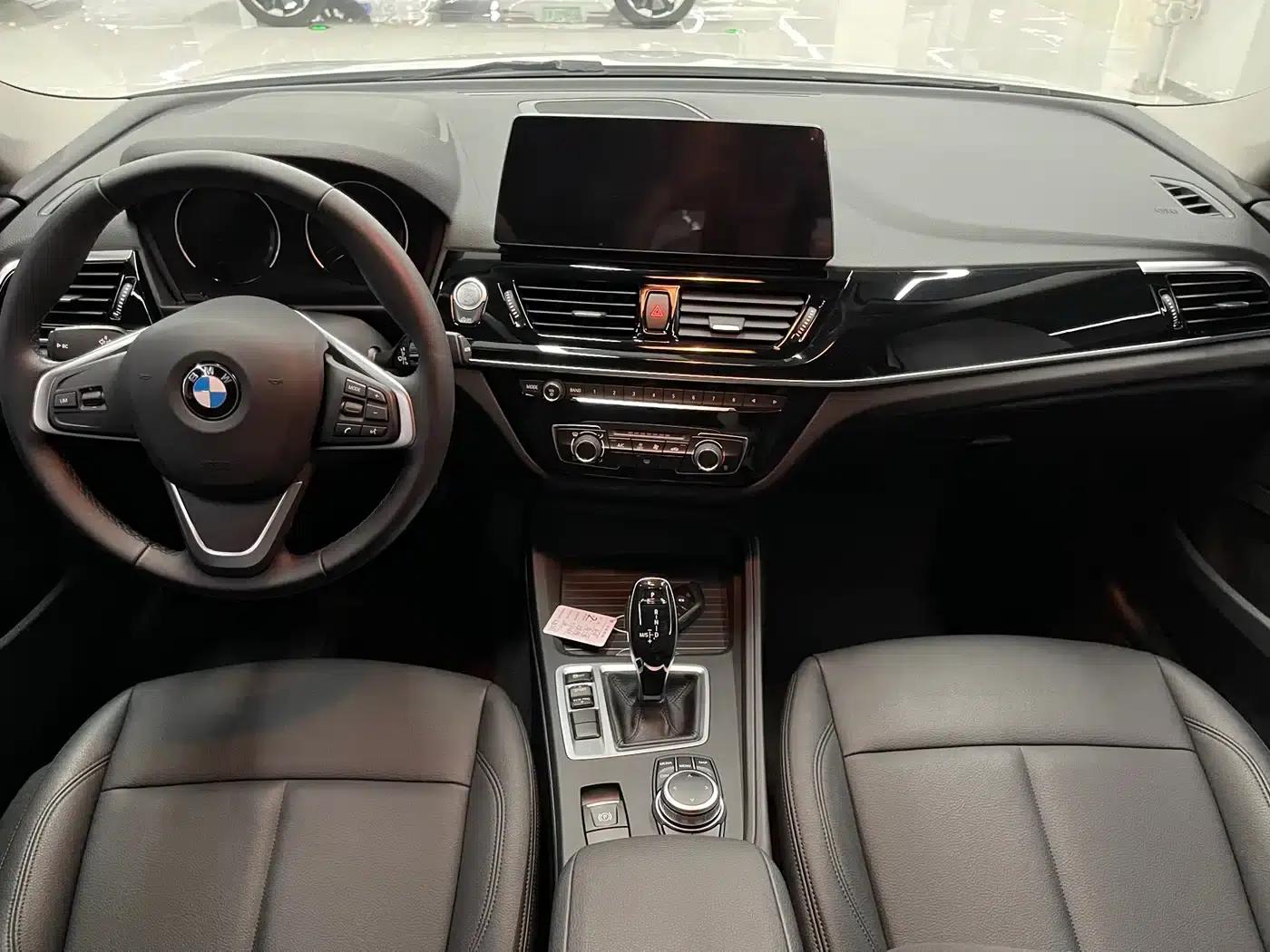 2023 BMW 1 Series 120i M Sport — миниатюра 13