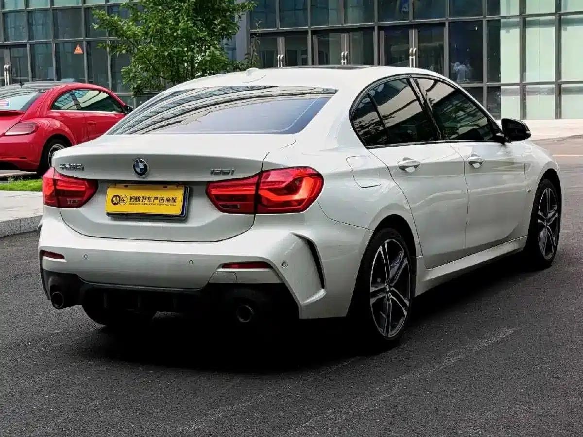 BMW 1 Series 2021 125i M Sport Shadow Edition — миниатюра 4