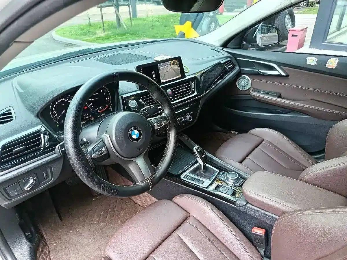 BMW 1 Series 2021 125i M Sport Shadow Edition — миниатюра 9