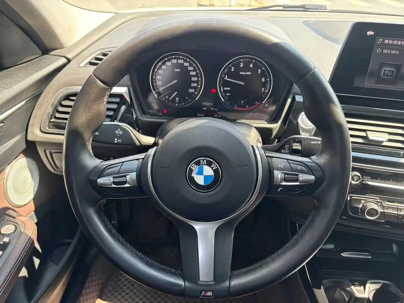 2022 BMW 1 Series 120i M Sport Shadow Edition — миниатюра 11