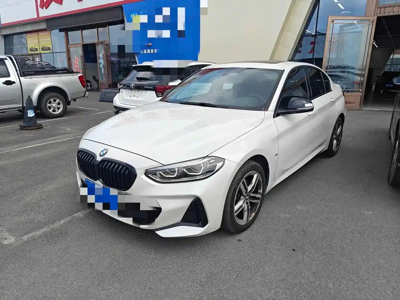 2021 BMW 1 Series 120i M Sport Shadow Edition — миниатюра 1