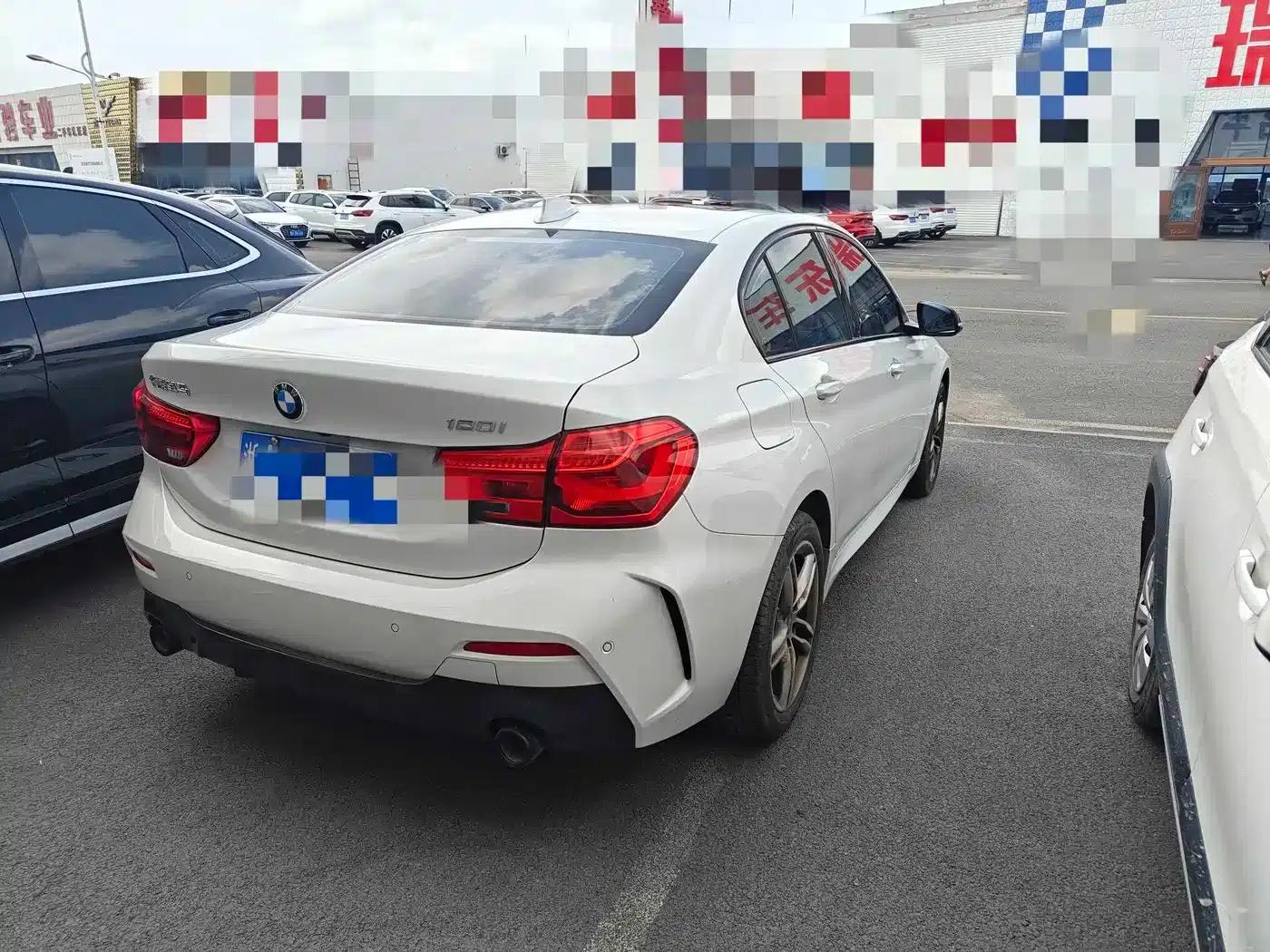 2021 BMW 1 Series 120i M Sport Shadow Edition — миниатюра 5