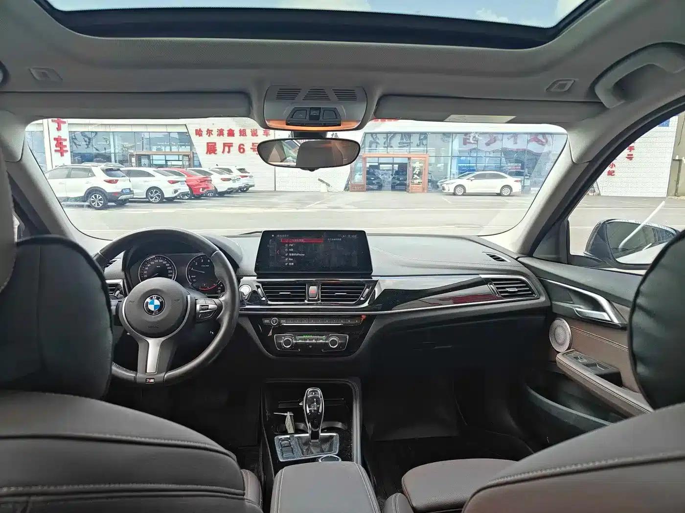 2021 BMW 1 Series 120i M Sport Shadow Edition — миниатюра 6