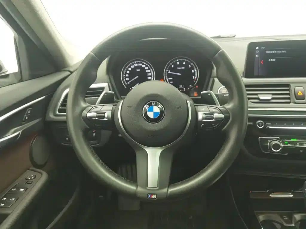 2019 BMW 1 Series 120i Leading M Sport Package — миниатюра 11