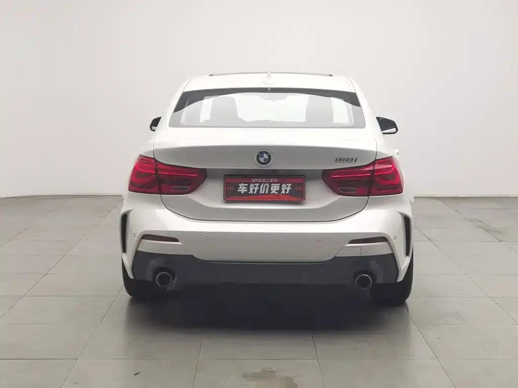 2019 BMW 1 Series 120i Leading M Sport Package — миниатюра 4
