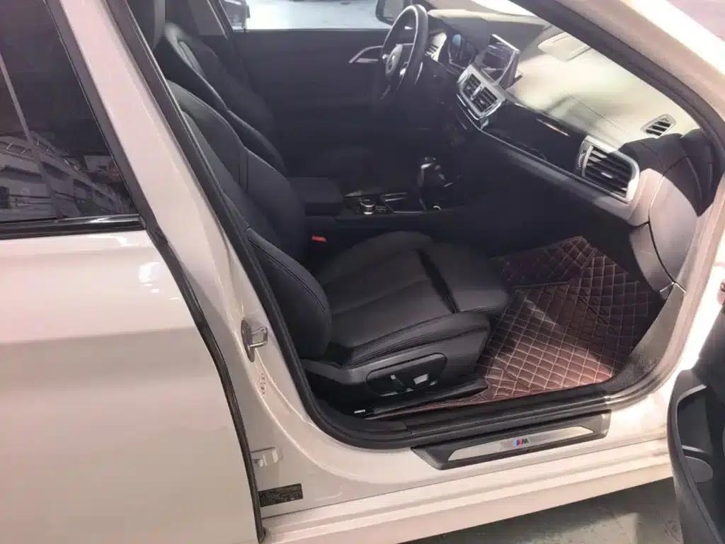 2019 BMW 1 Series 120i Leading M Sport Package — миниатюра 25