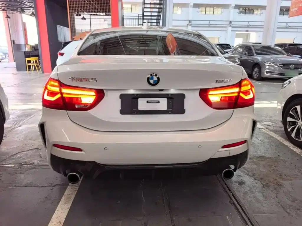 2019 BMW 1 Series 120i Leading M Sport Package — миниатюра 6