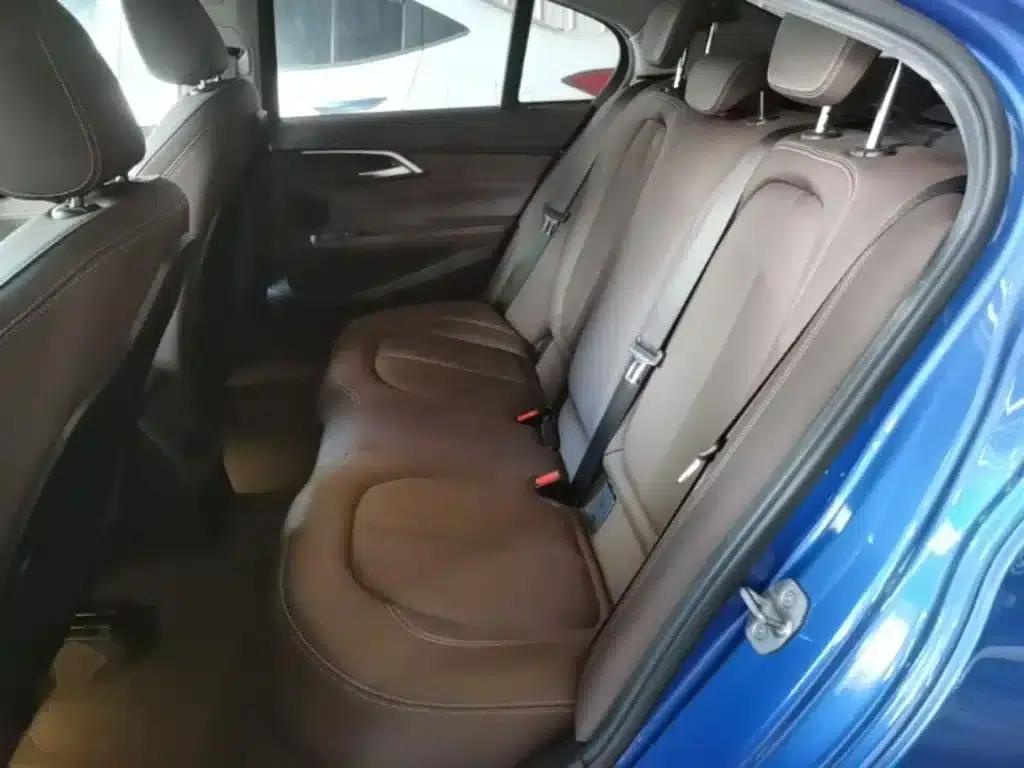 2020 BMW 1 Series 120i M Sport Package — миниатюра 17